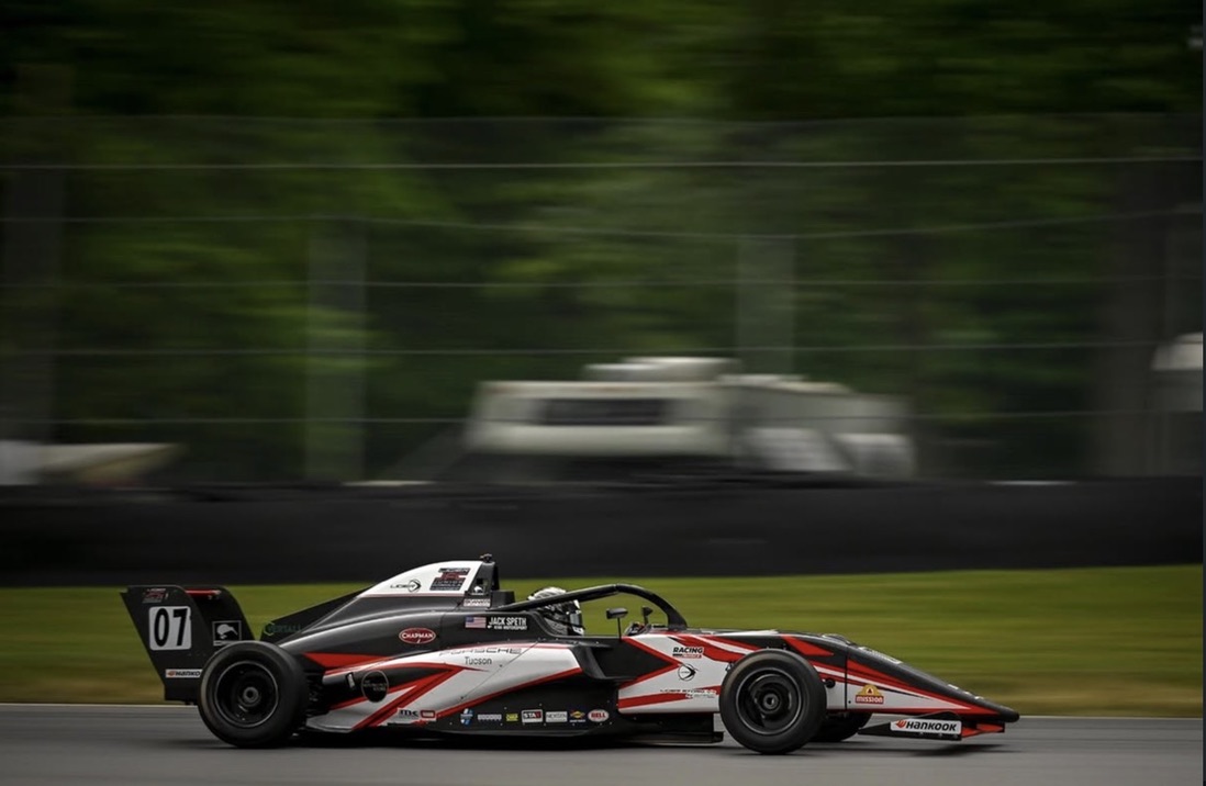 Car #07 — side profile at speed